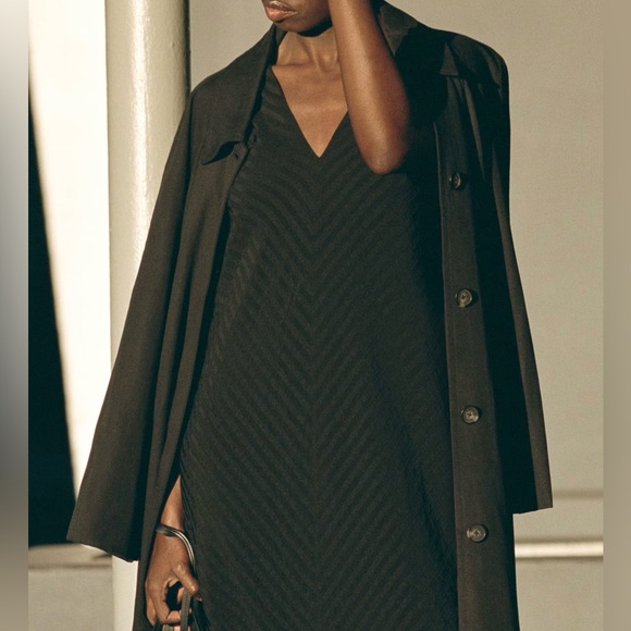 NWOT Everlane The City Stripe Midi Dress in Black Size 4 - Picture 15 of 16